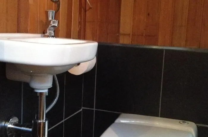 Boathotel Bed & Breakfast 4*