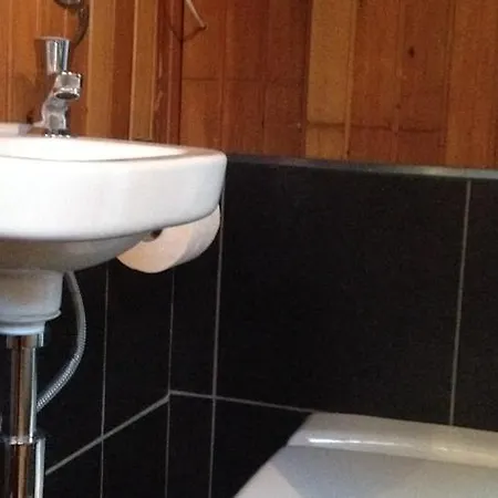 Boathotel Bed & Breakfast 4*